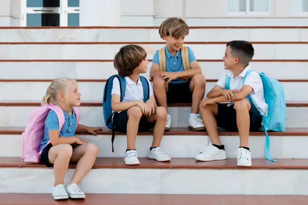 kids-getting-back-school-together_2 kids-getting-back-school-together_2